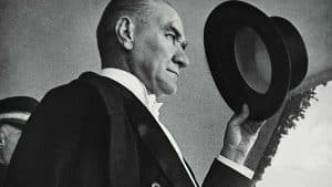 10 Kasım Atatürk'ü Anma Günü Mesajları, Sözleri ve Resimleri