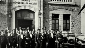 10 Kasım Atatürk'ü Anma Günü Mesajları, Sözleri ve Resimleri