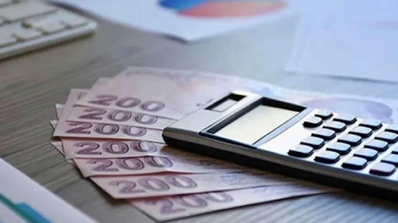 15 Milyon Emekliye Büyük Sürpriz! Ocak'ta Banka Hesapları Şenlenecek!