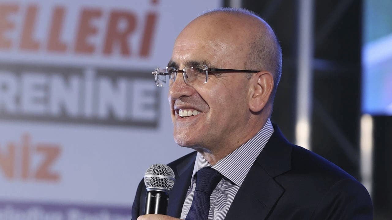 2024 Ekonomik Beklentileri: Hazine ve Maliye Bakanı Mehmet Şimşek'ten Önemli Açıklamalar