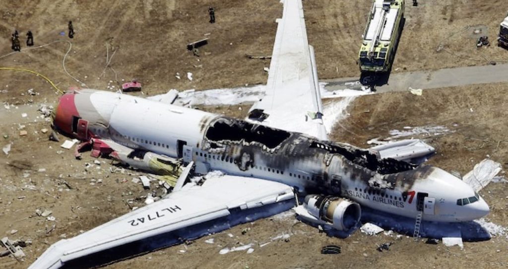 Afganistan'ın Dağlarında Gizemli Uçak Kazası: Yolcuların Akıbeti Belirsiz!