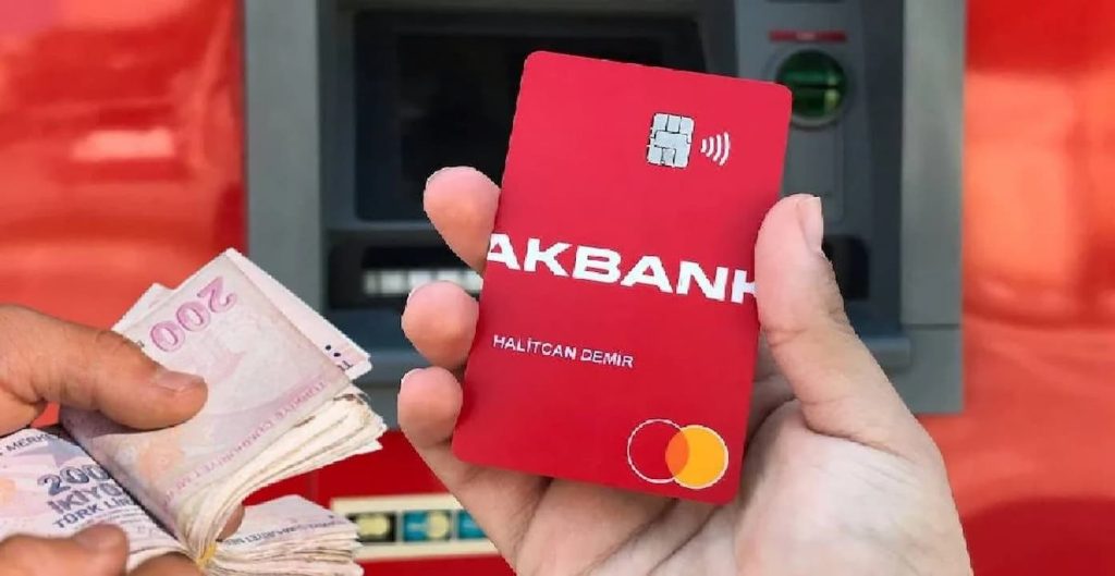 Akbank'ta hesapları olanlar dikkat: 31 Ocak'a kadar 2.500 TL para yatacak!