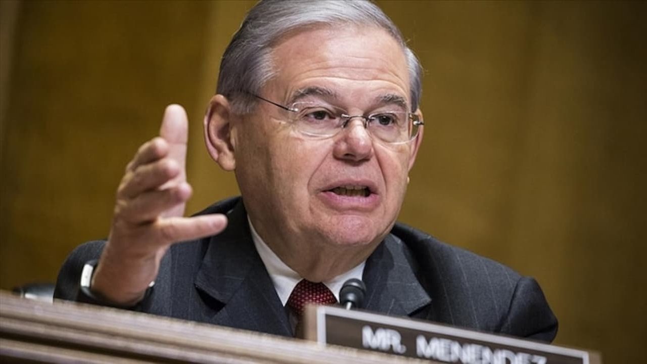 Amerikan Senatosunun Karanlık Yüzü  Senatör Bob Menendez’in Rüşvet ve İstismar Skandalları