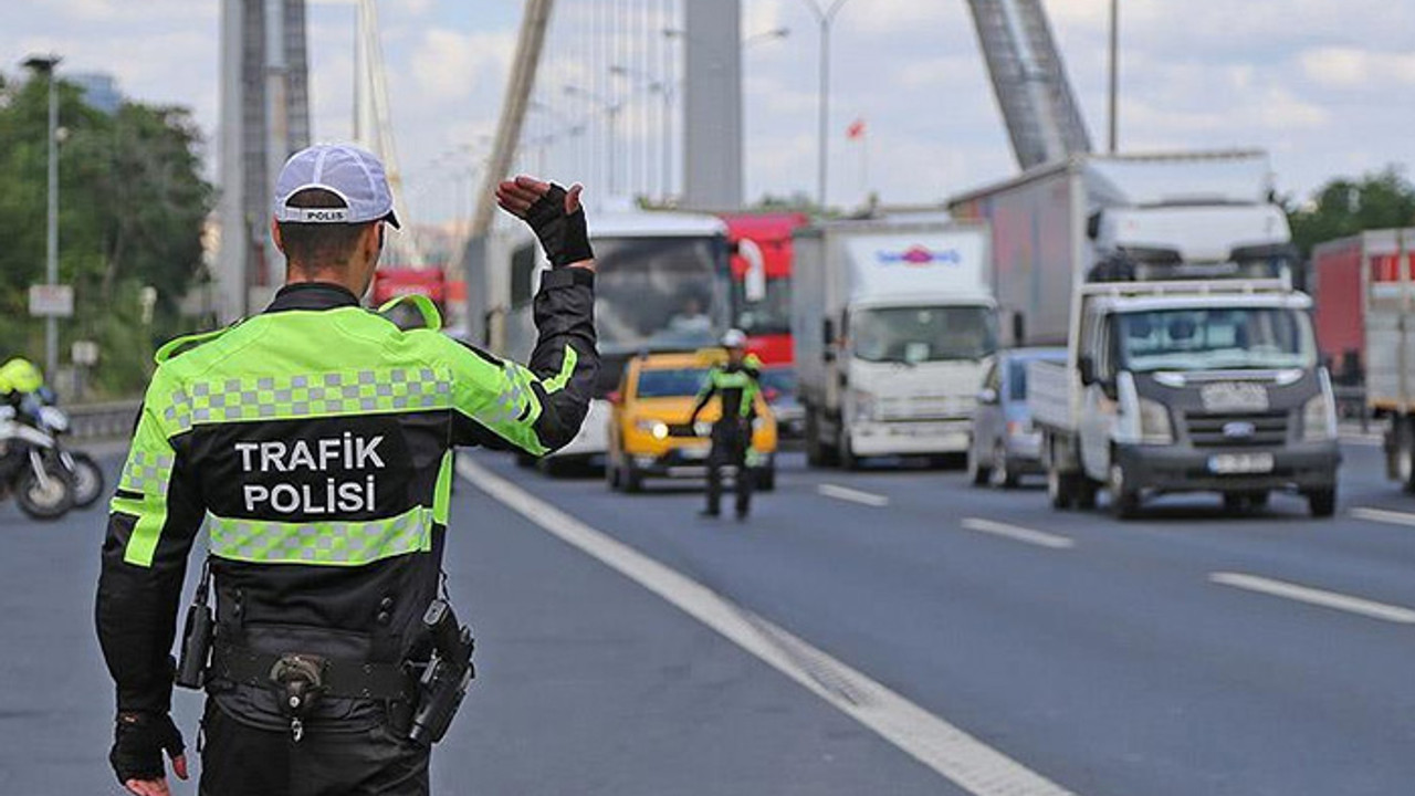 Araç plakalarında yeni uygulama başladı: Plakası böyle olanlara dev ceza var