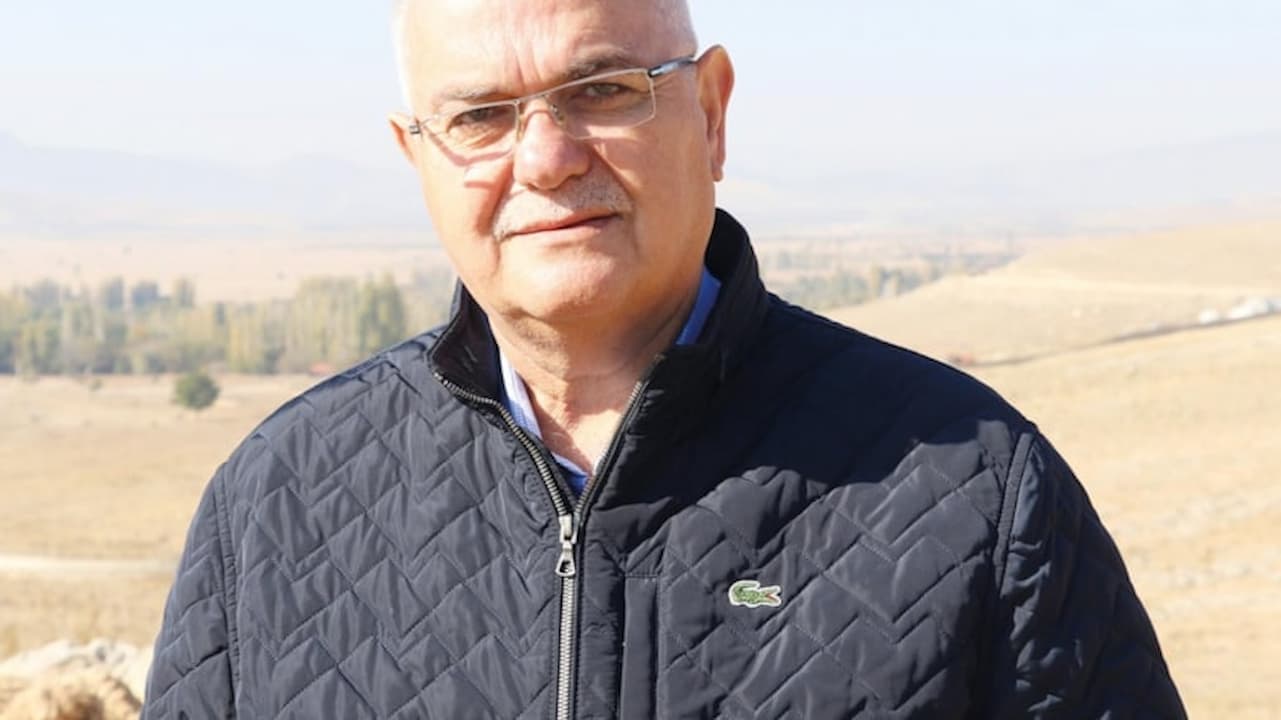 Belediye Bütçesini Kendi Cebine Akıtan Başkan: Lüks Yaşamı İçin Halkın Parasını Harcadı!