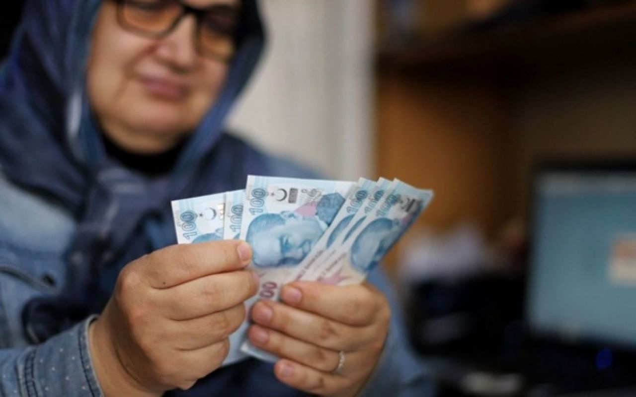 Canlı yayında açıklama geldi! Emekli maaşlarına 4 bin lira seyyanen zam: İbrahim Kahveci açıkladı