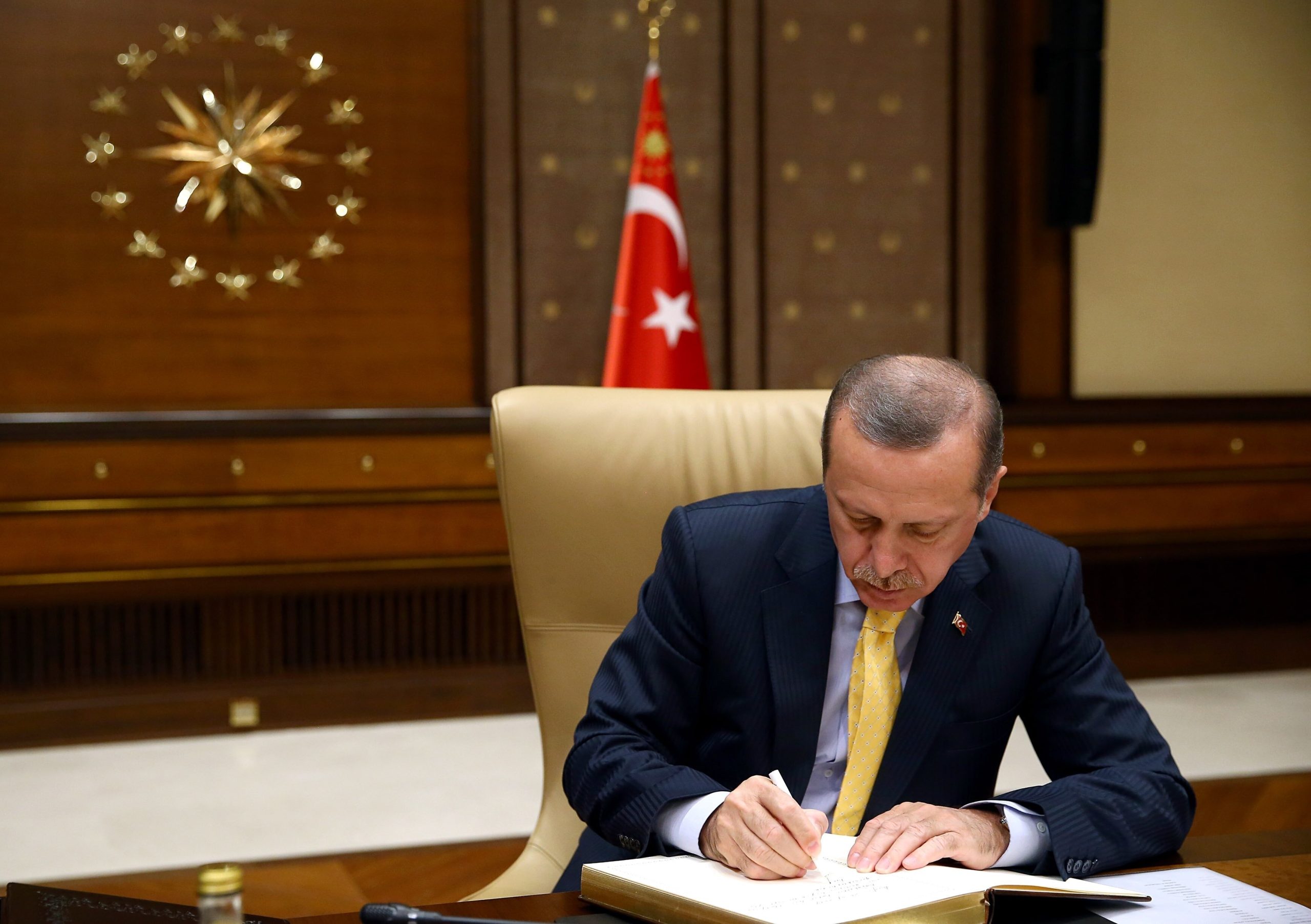 Cumhurbaşkanı Erdoğan'dan radikal kararlar! Resmi Gazete'de bugün yayımlandı