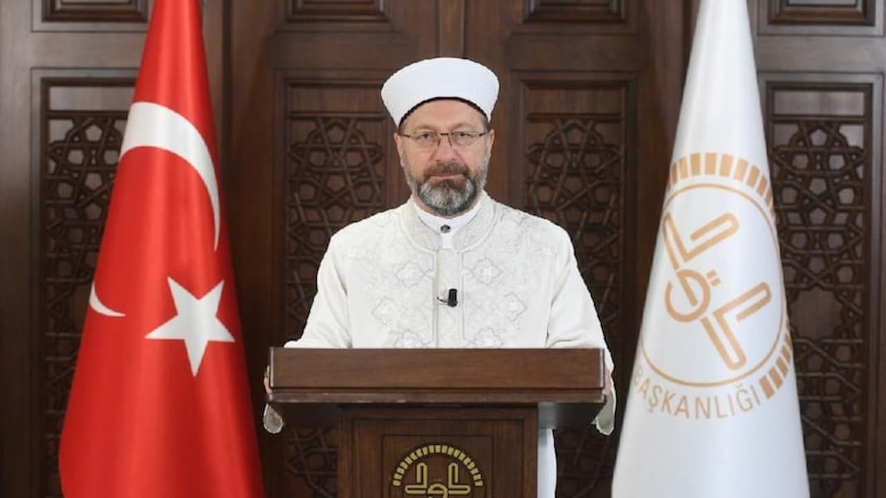 Diyanet'in Kadınların Çalışma İzni Hakkındaki Yorumları Tartışma Yarattı!