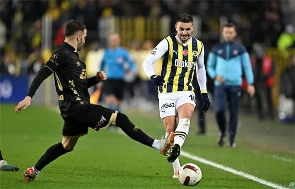 Fenerbahçe'den Dev Transfer Hamlesi: Polonya'nın Parlayan Yıldızı Adrian Benedyczak İçin Kıyasıya Pazarlık!