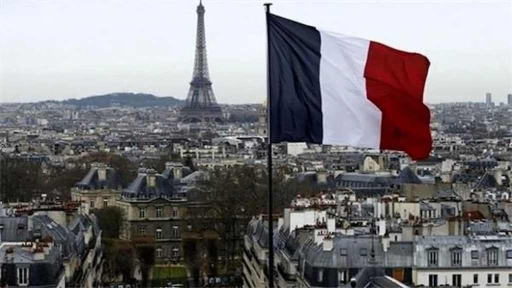 Fransa'nın Yeni Göç Yasası: "Cumhuriyet Değerlerine Saygı" Artık Bir Şart
