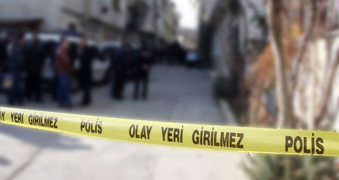 hastane çalışanı genç evinin mutfağında tabancayla vurulmuş halde bulundu