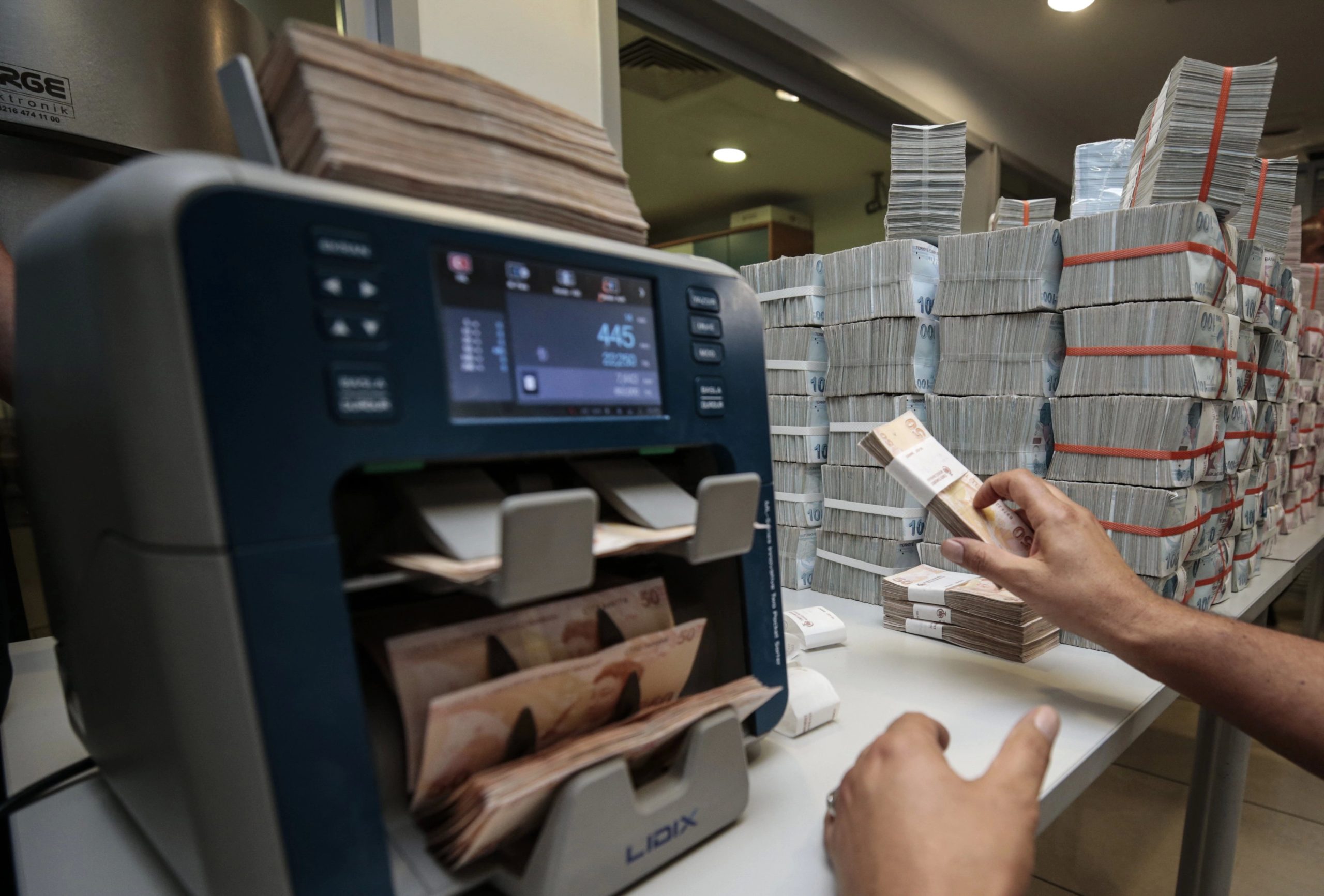Herhangi bir bankada parası olanlar için duyuru yapıldı! Düşüş sürüyor: Mutlaka okuyun