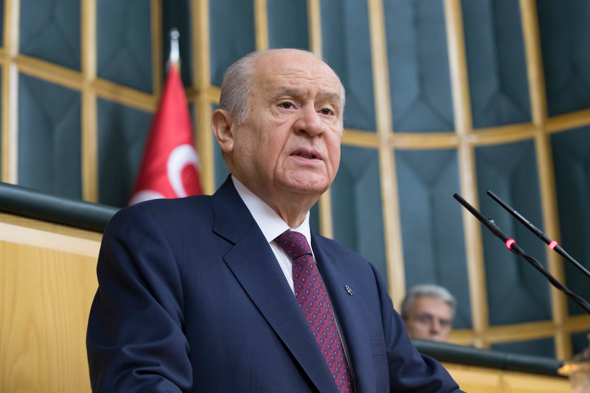 İmam hutbeyi eksik okumuştu! Devlet Bahçeli'den sert tepki geldi: Kuldan korkanın...
