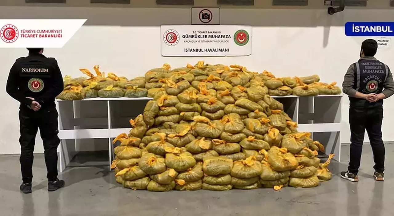 İstanbul Havalimanı'nda Rekor Seviyede Uyuşturucu Baskını: 568 Kilo Madde Yakalandı