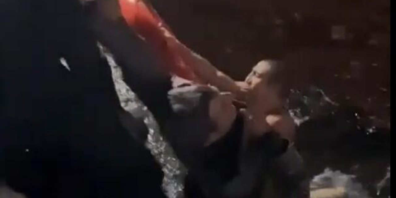 İstanbul'da Seyyar Satıcının Kahramanlığı: Vapurda Düşen Yolcuyu Kurtardı