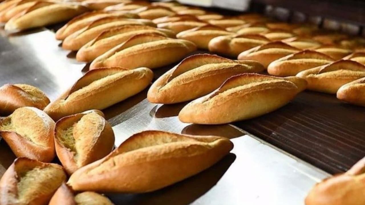 İzmir'de Ekmek Fiyatlarına Zam Kapıda: Asgari Ücret Artışının Etkileri