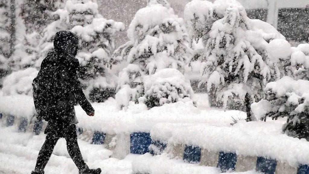 Kar Beyazı Tehlike Kapıda: Trabzon ve Doğu Karadeniz'i Yoğun Kar Yağışı Bekliyor!