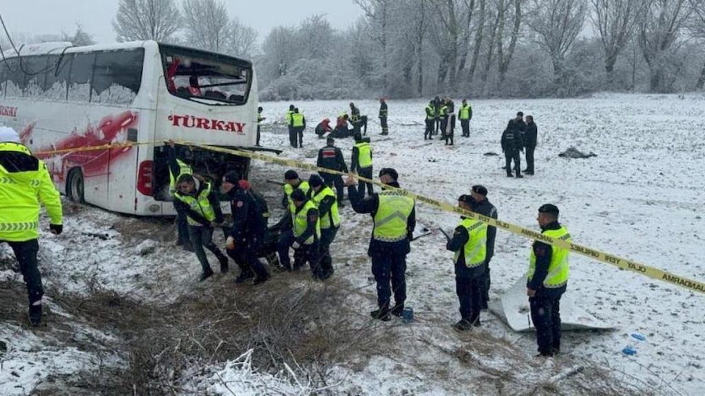 Kastamonu'da Yürekleri Sızlatan Facia: Taşköprü'de Can Pazarı, Otobüs Şoförüne Tutuklama Şoku!