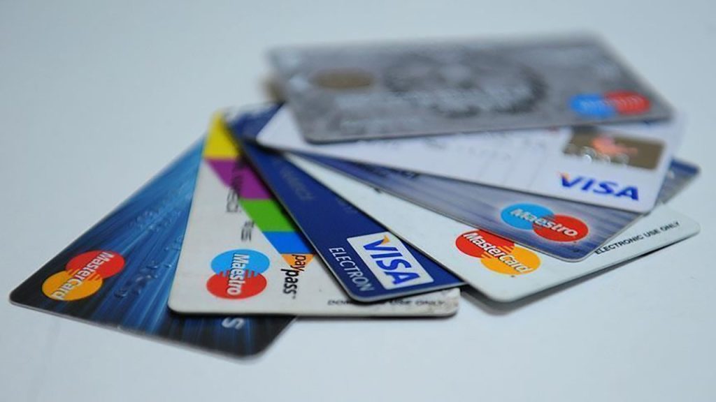 Kredi kartı kullananları ilgilendiriyor! Herkesi etkileyecek karar bekleniyor