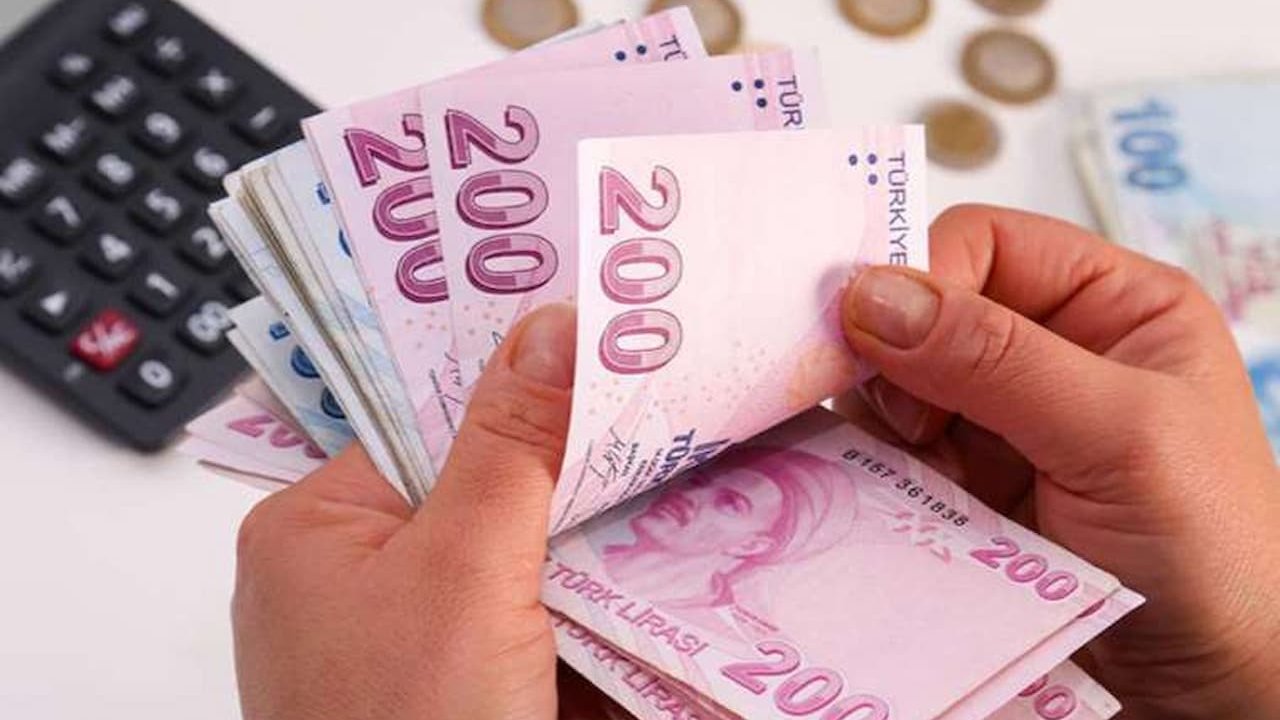Memur maaşlarına yüzde 50'ye yakın zam geliyor!