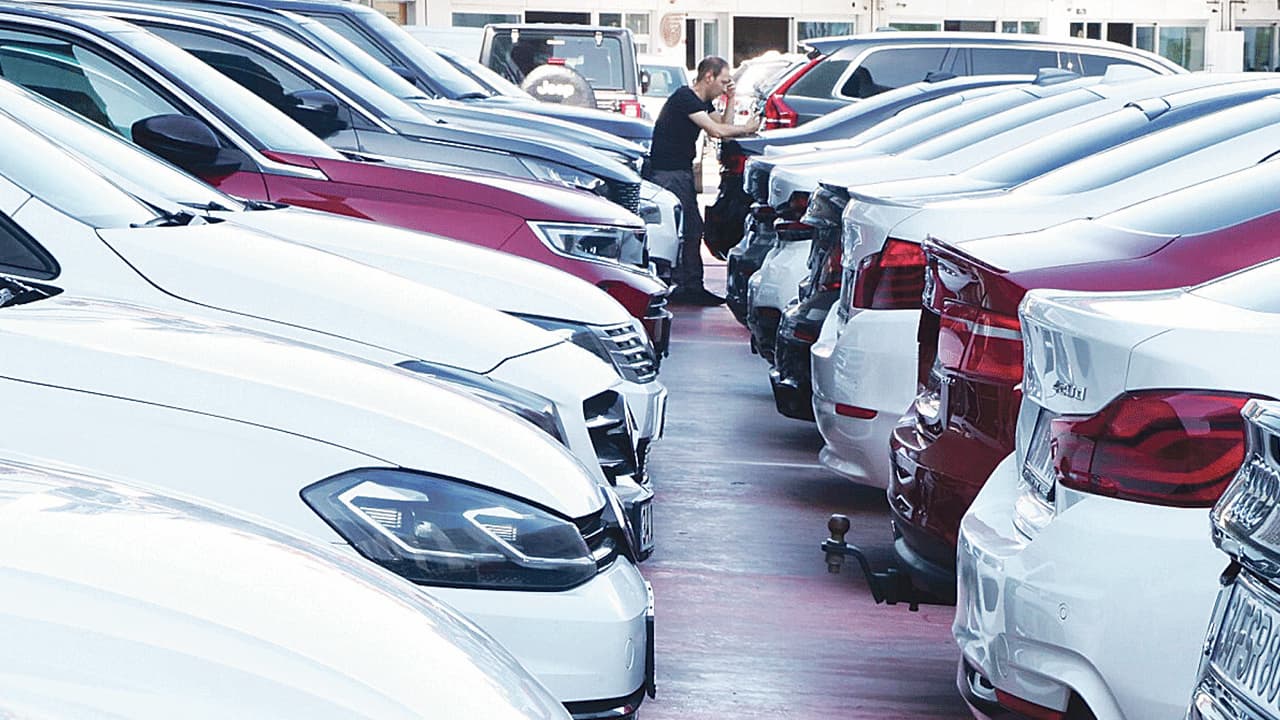 Otomotiv sektörü giderek belirsizleşiyor!