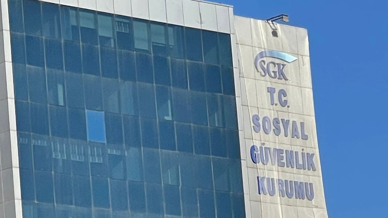 SGK'nın Derinleşen Mali Krizi: Rekor Açık ve Artan Bütçe Yükü