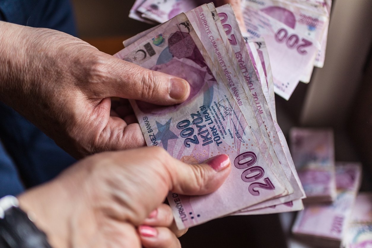 SSK ve Bağ Kur emeklileri dikkat! Ödeme tarihleri sonunda belli oldu