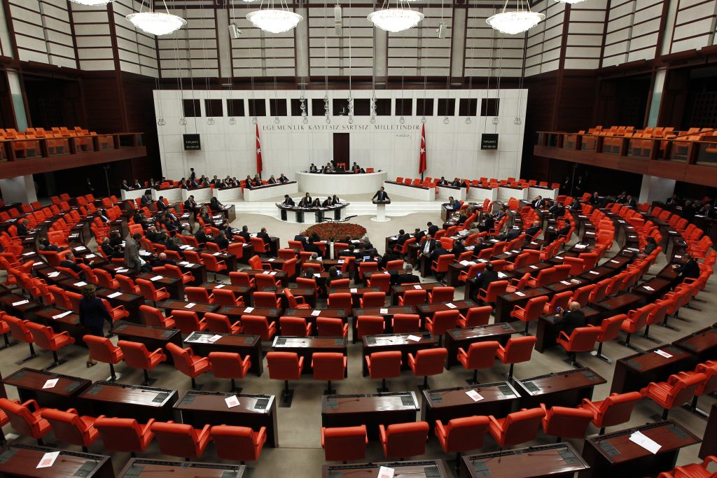 Son dakika TBMM toplanmıştı: Can Atalay'ın Milletvekilliğinin düşürülmesi hakkında karar verildi