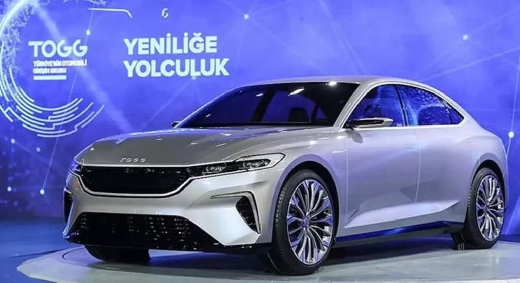 TOGG'un Heyecan Verici Yeni Sedan Modeli: İlk Bakış ve Sosyal Medyanın Tepkisi