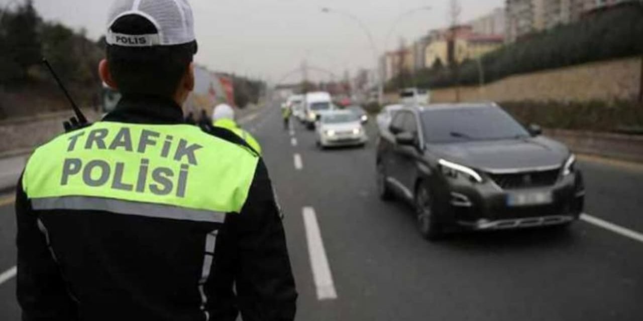 Trafikte Yeni Dönem: 81 İlde Çakar Lamba Denetimi  Milyonluk Ceza Yağmuru!