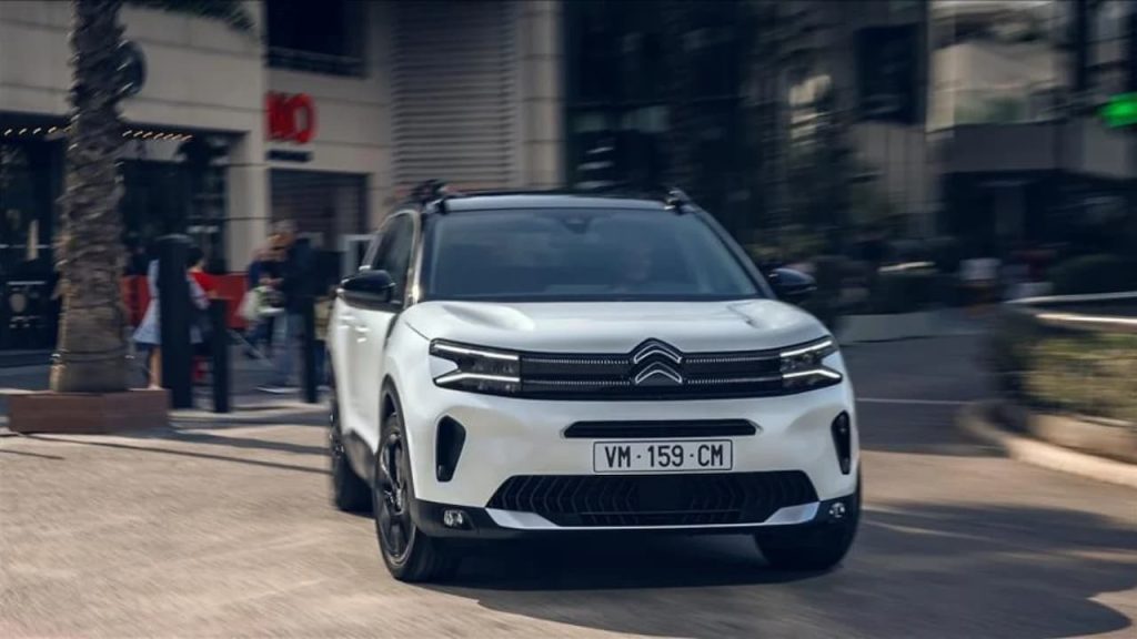 Türkiye Otomobil Piyasasında Devrim: Yeni Citroen C5 Aircross Hybrid, Elektrikle Güçlenen Geleceği Sunuyor!