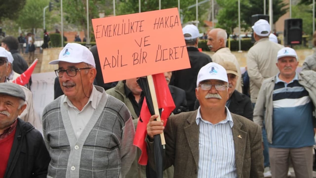 Türkiye'de Emekliler Arasında Büyüyen Zam Uçurumu  Adaletsizliğin Ekonomik Yansımaları"