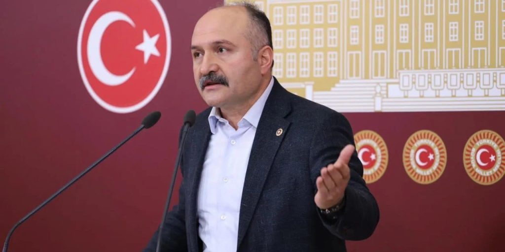 Türkiye'nin Anayasal Krizi: Erhan Usta Yargıtayın Tavrını Eleştiriyor