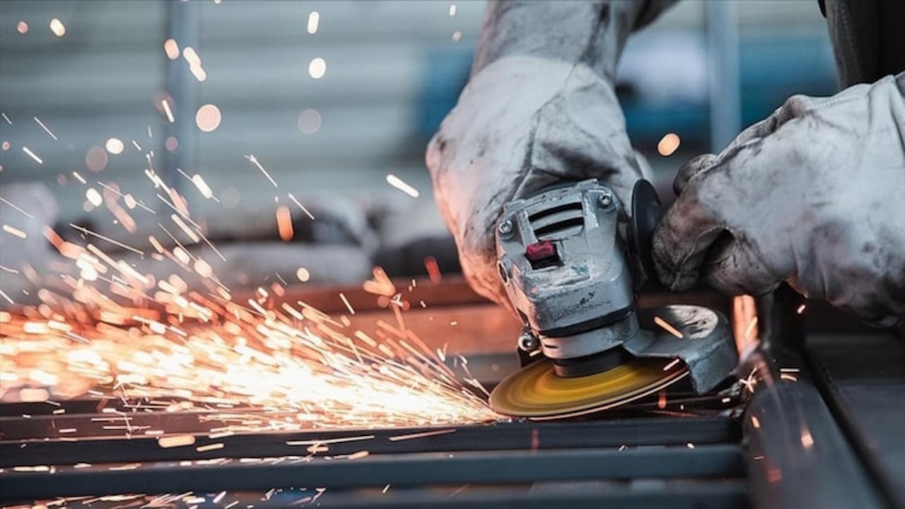 Türkiye'nin Yeni Ekonomik Dönüm Noktası: TÜİK'in 2023 Aralık Yİ-ÜFE Analizi