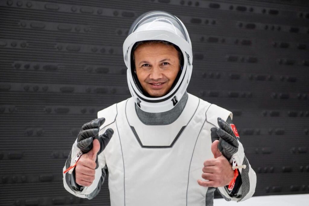 Uzaya Çıkan Türk Astronotu Hakkında Şok İddia! Askeri Casusluk Davasıyla Ne İlgisi Var?