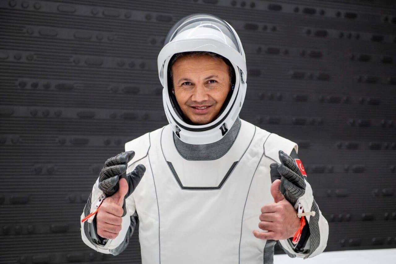 Uzaya Çıkan Türk Astronotu Hakkında Şok İddia! Askeri Casusluk Davasıyla Ne İlgisi Var?