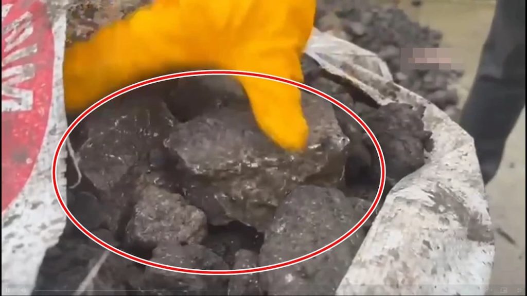 Yardım Paketlerindeki Şaşırtan Gerçek: Zonguldak'ta Taşlı Kömür Skandalı!