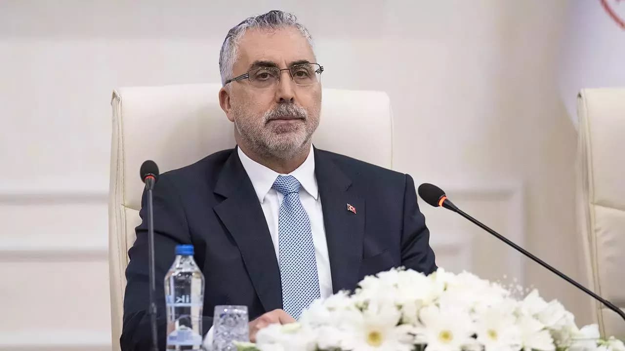Emeklilikte Devrim Gibi Değişiklik: Kadınların ve Esnafların Yüzünü Güldürecek Yeni Düzenlemeler Yolda!