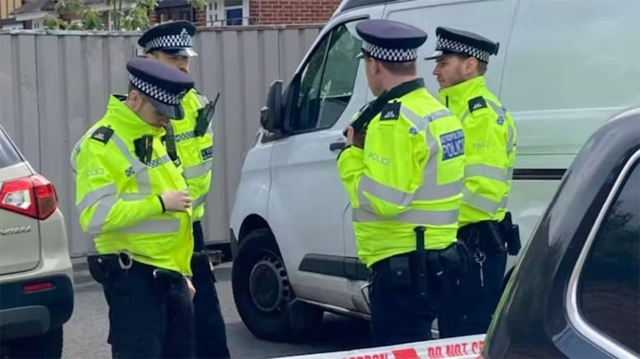 Londra'yı Sarsan Asit Saldırısı: Çocuklar Dahil 9 Kişi Yaralandı