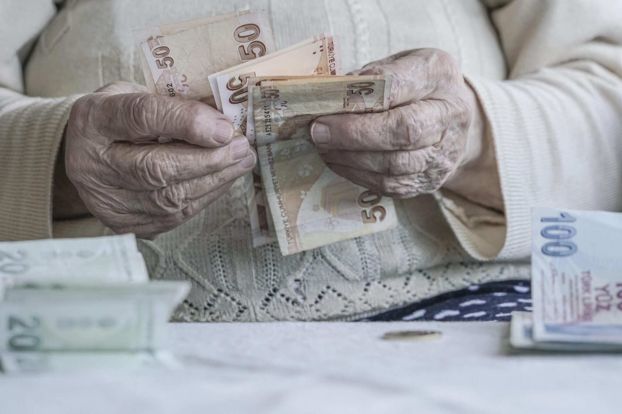 Milyonlarca emekliye son dakika duyurusu! 3 gün sonra bankadan veya ATM'den paranızı alabilirsiniz