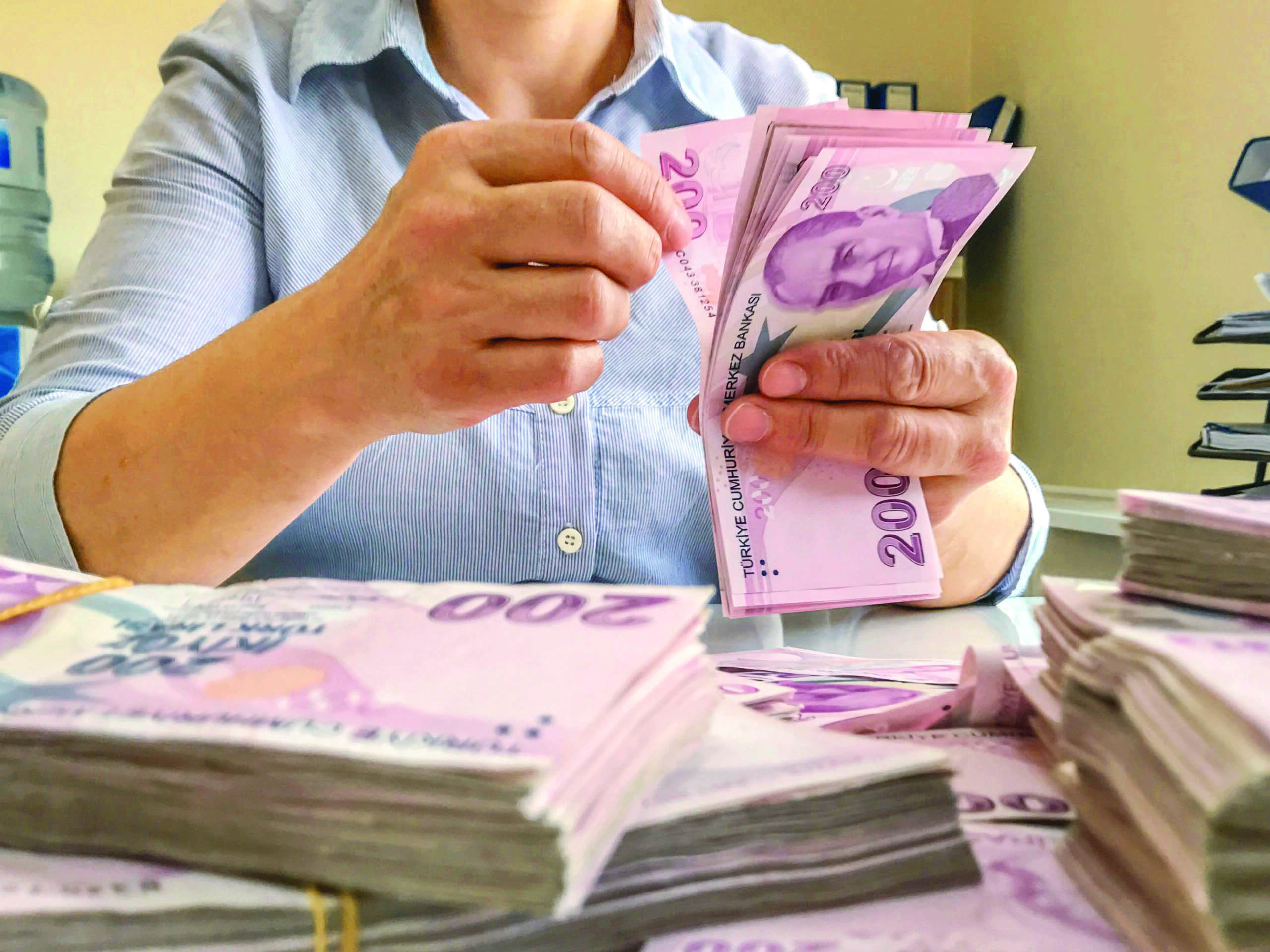 Borcu olanlara müjde! Borç kapatma kredisi başladı: Hemen alabilirsiniz