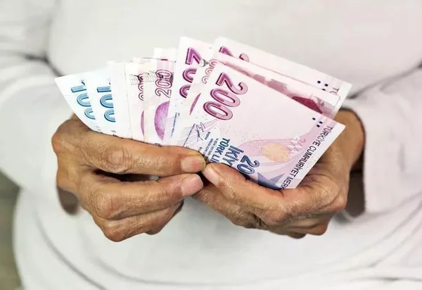 TBMM'den müjde geldi! Emeklilere borç affı müjdesi verldi