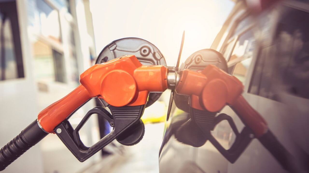 Benzine Zam Bekleniyor mu? 2 Eylül 2024 Güncel Akaryakıt Fiyatları ve Beklentiler