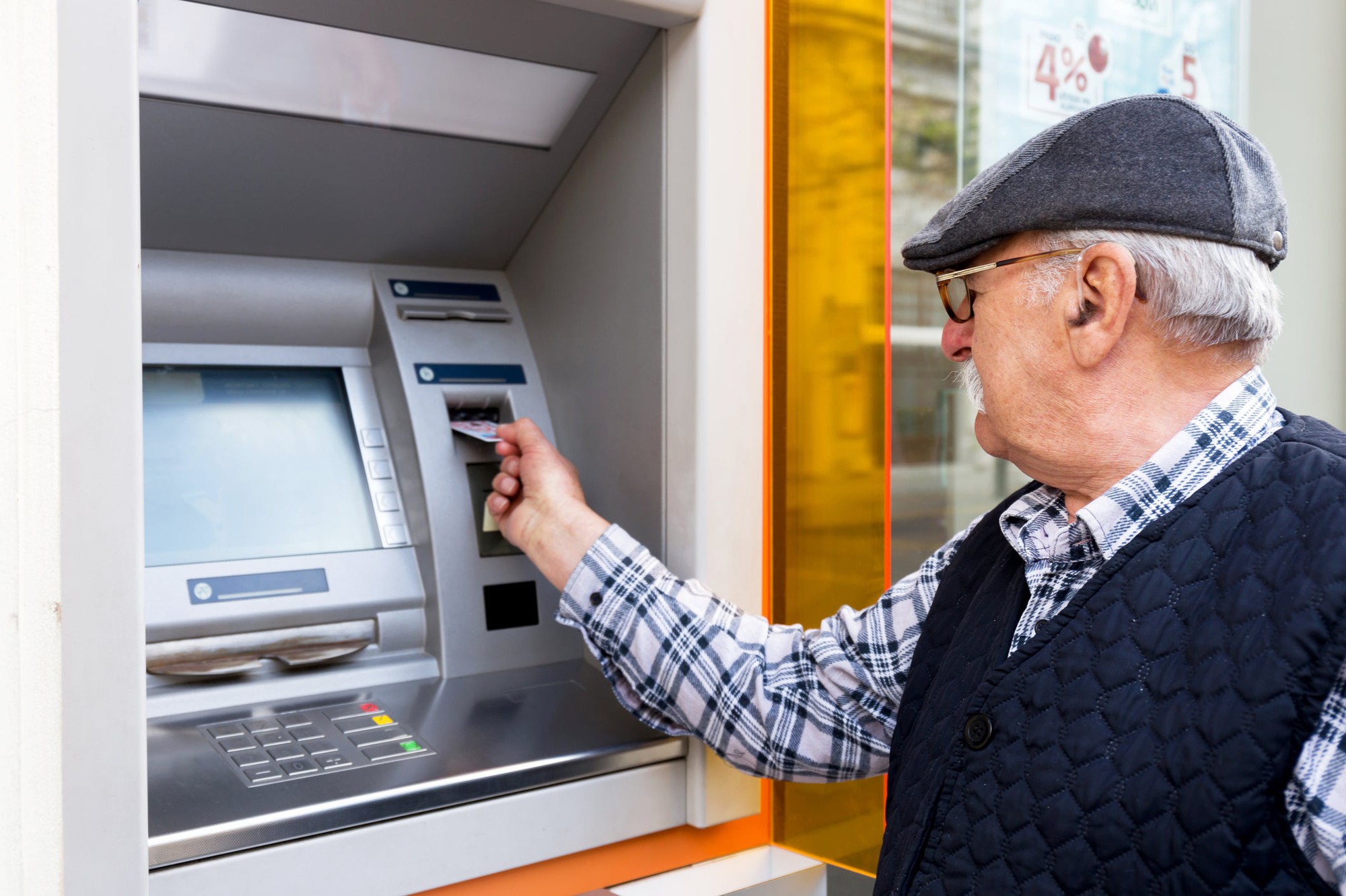 Emeklilere Ekim ayında 5 bin lira yatacak mı? Heyecanla bekleniyor