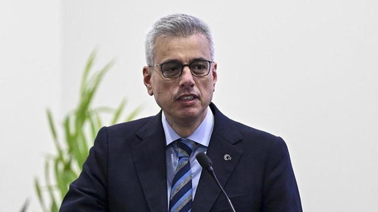 Sağlık Bakanı Kemal Memişoğlu,