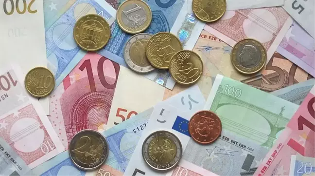 Döviz Kurlarında Fırtına! Dolar ve Euro'da Şok Değişimler! İşte 27 Şubat'ın Canlı Verileri!