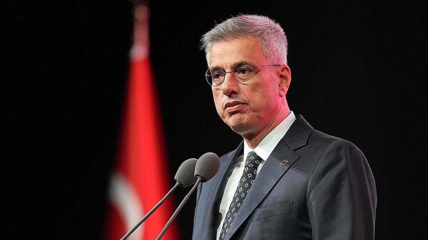Sağlık Bakanı Kemal Memişoğlu,