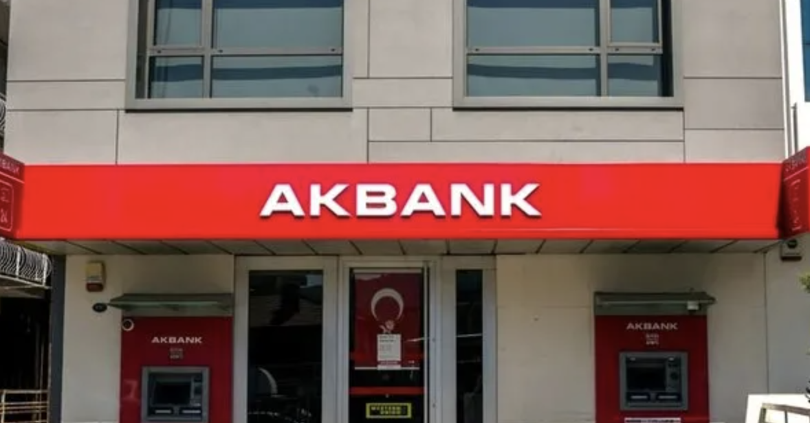 Akbank’tan Emeklilere Efsane Müjde: 17.000 TL’lik Dev Promosyon Kapınızı Çalıyor!