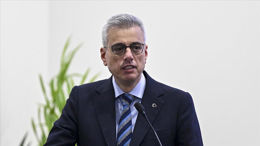 Sağlık Bakanı Kemal Memişoğlu, hekimlerin sağlık sisteminin gurur kaynağı olduğunu