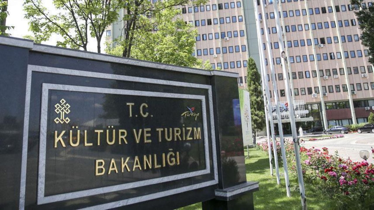 Kültür ve Turizm Bakanlığı’ndan Büyük Fırsat: 130 Sözleşmeli Personel Alımı İçin Geri Sayım Başladı!